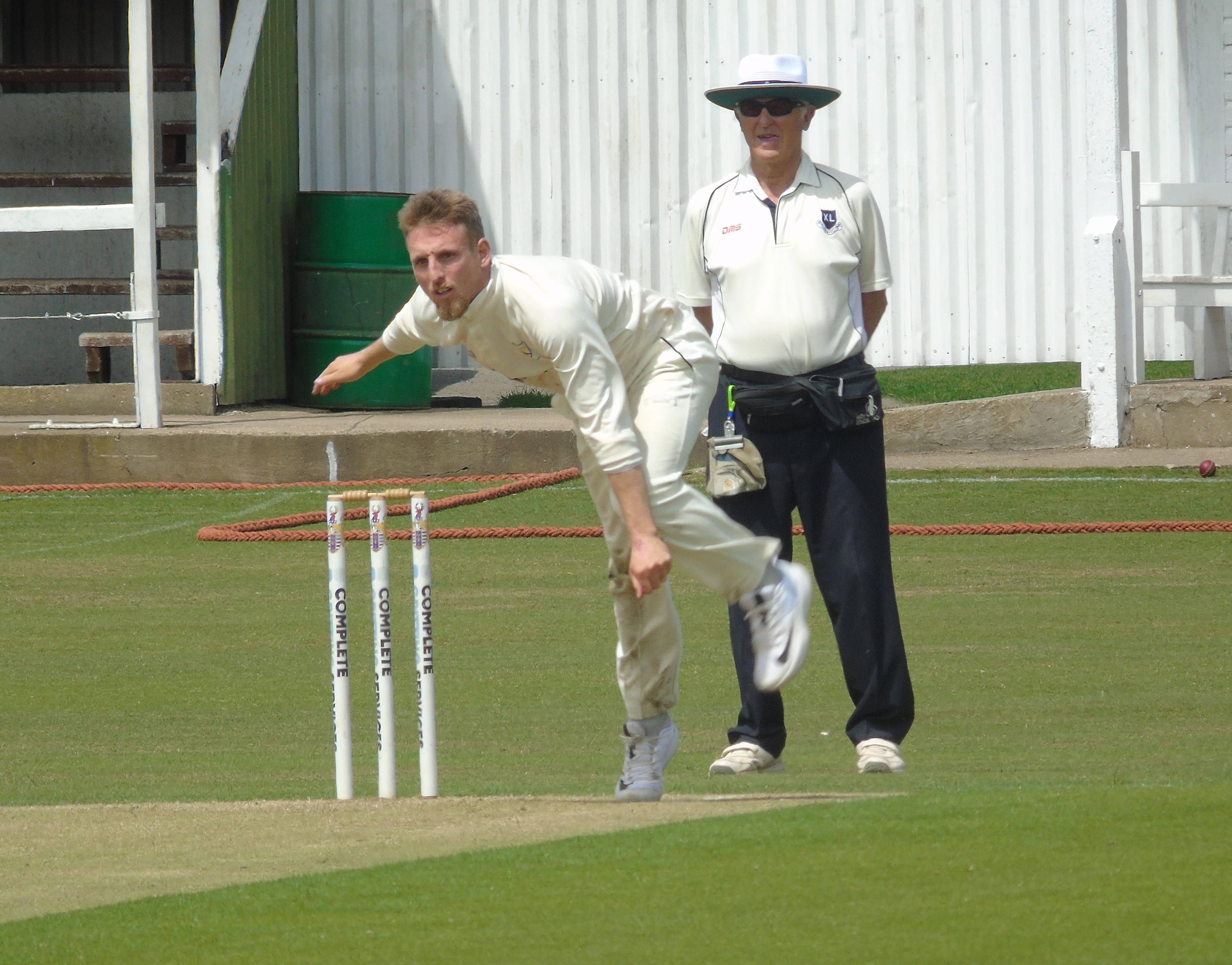 Rob Gainer Bowling vs Driffield 2023
